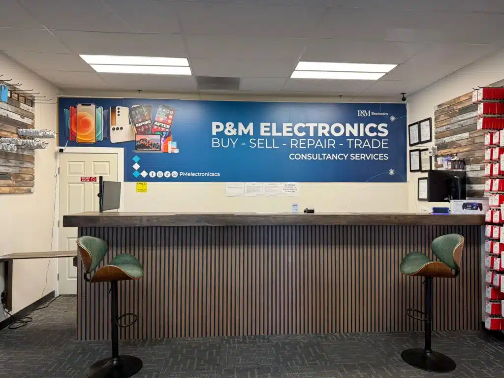 P&M shop background